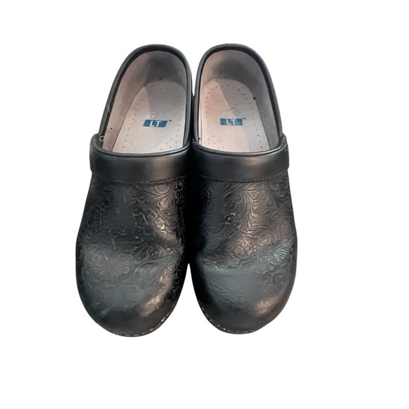 Dansko Black Embossed Leather Clogs Size 7 or 37 - Picture 2 of 7